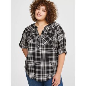 Torrid Harper 1X Black Cream Tan Scottish Tartan Plaid Flowy Top